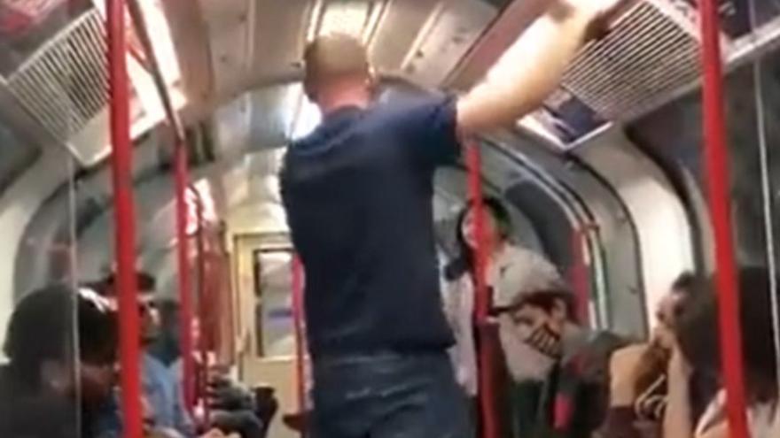 Insulto racista y paliza en el metro de Londres