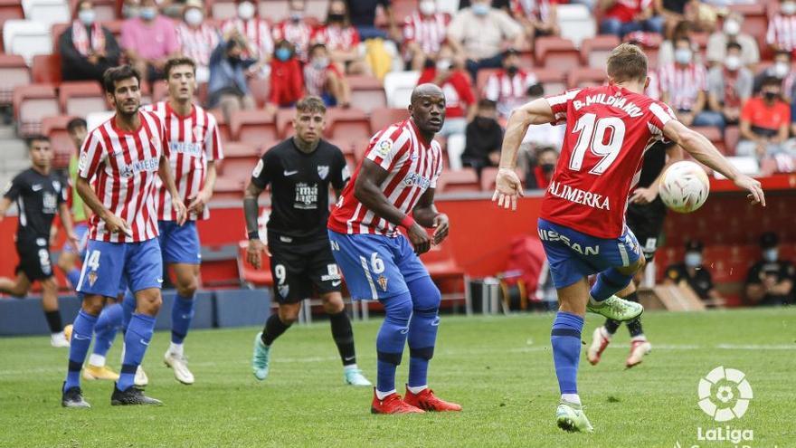 Liga Smartbank 2021/2022 I Partido entre el Sporting y el Málaga CF en El Molinón