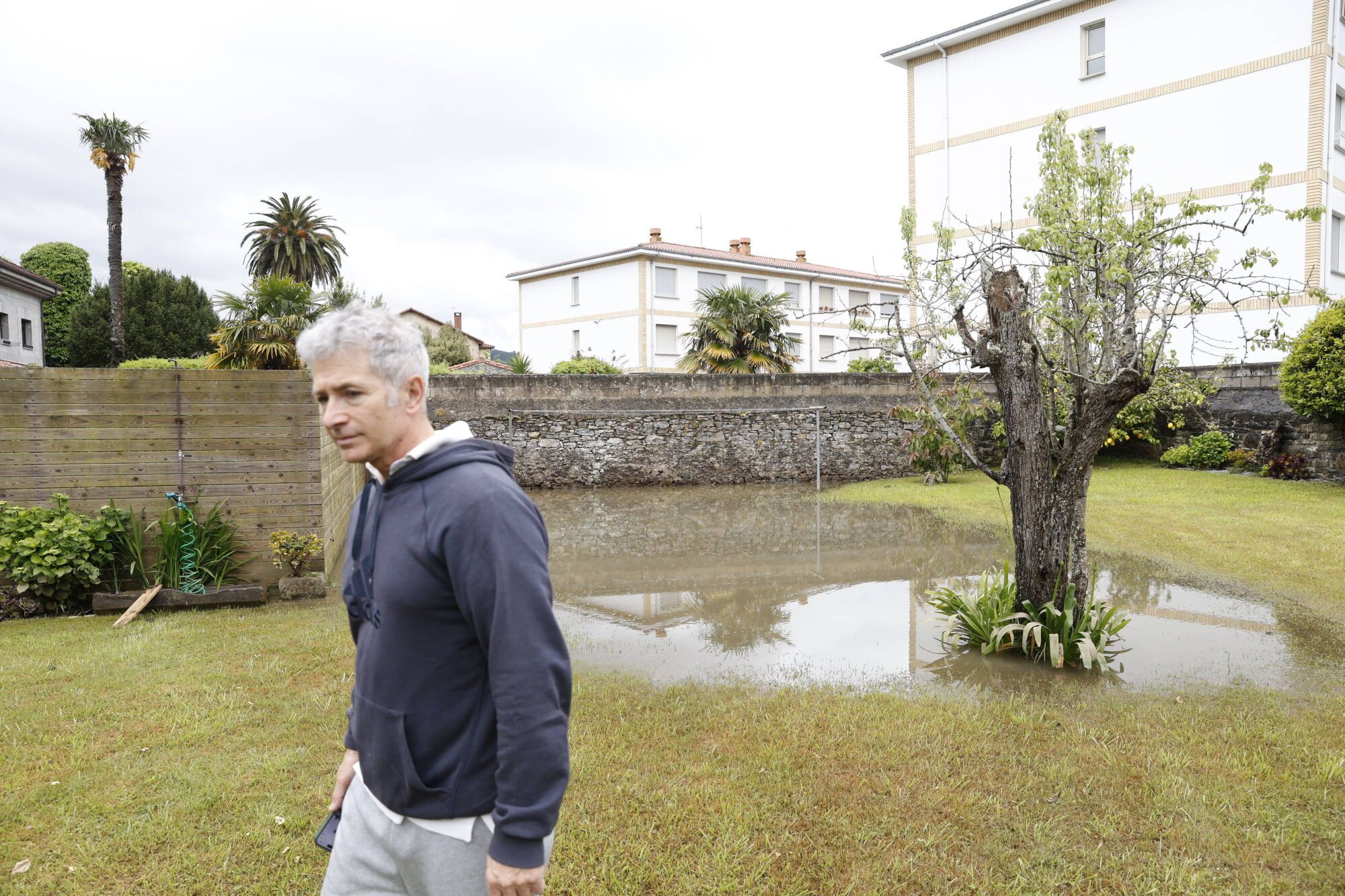 EN IMÁGENES: Caos en Colunga por las inundaciones de esta madrugada