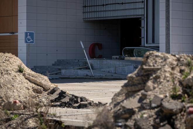 En imágenes | Comienza la demolición de Plaza Imperial: adiós al centro comercial que iba a cambiar Zaragoza