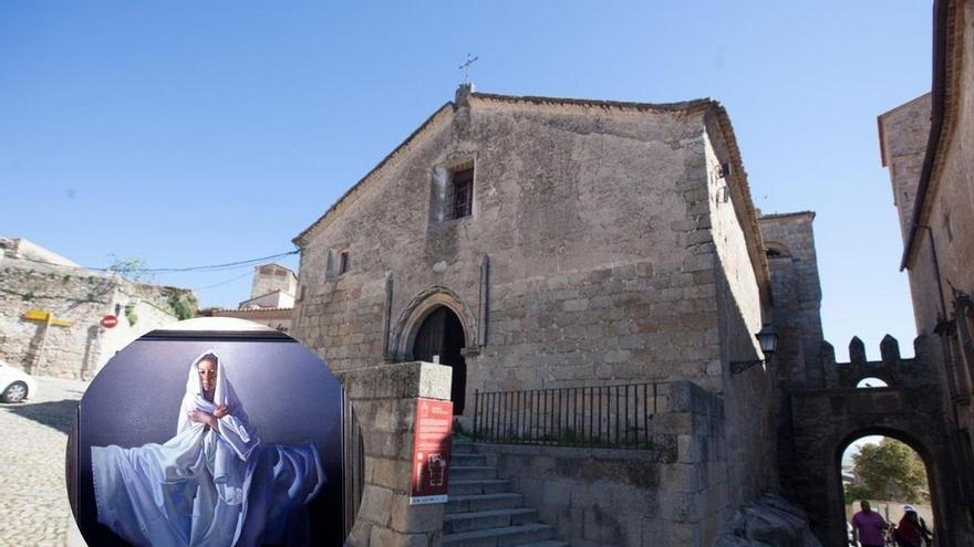 El museo Jaime de Jaraíz abandona la iglesia de Santiago de Trujillo antes de que acabe mayo y apunta a La Vera