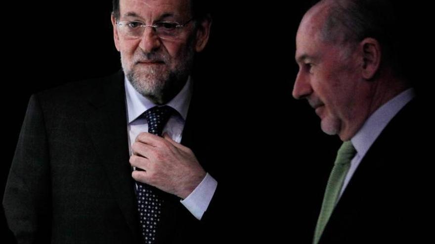 Rajoy admite que el caso Rato &quot;afecta&quot; al PP y subraya que todos somos iguales ante la ley
