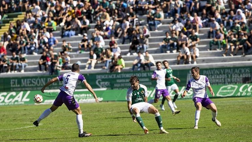 Acción del Cacereño-Guadalajara disputado en el Príncipe Felipe durante la pasada temporada.