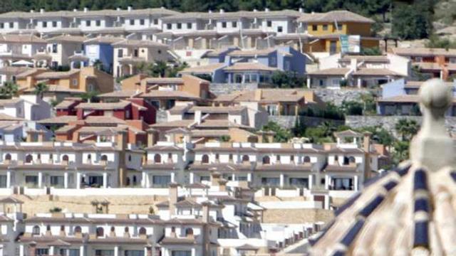 Imágen de promociones de chalets en la Marina Baixa, comarca con gran presencia rusa.