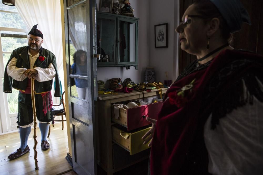 Ceremonia de vestir el traje de llanisca