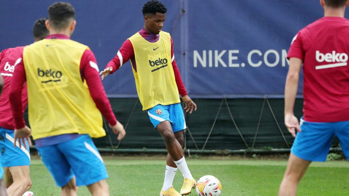 Ansu Fati regresa a los entrenamientos del Barça