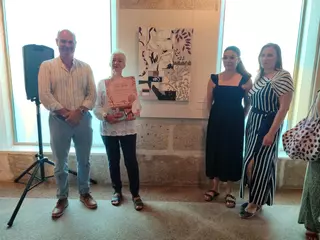 La pintora asturiana Lidia Rodríguez gana el II Certame Otero Baena