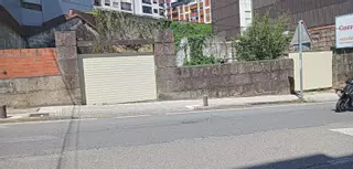 Plantean nuevas promociones en Cangas en donde había parkings públicos provisionales