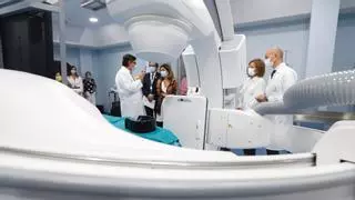El Reina Sofía implanta una tecnología que permite que un 65% de pacientes haga vida normal tras un ictus