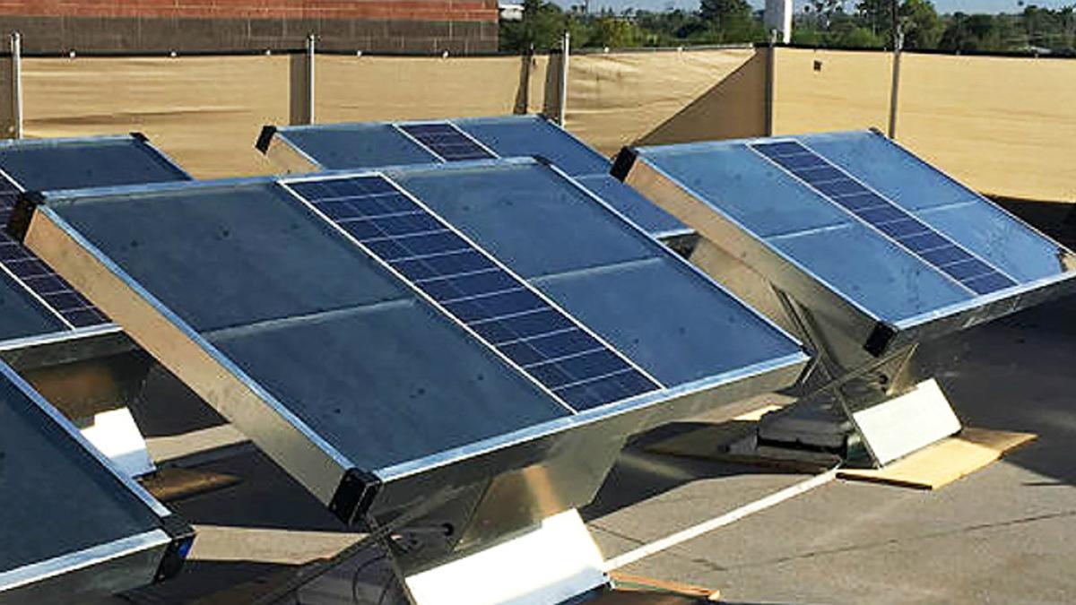 Los paneles solares que generan agua potable