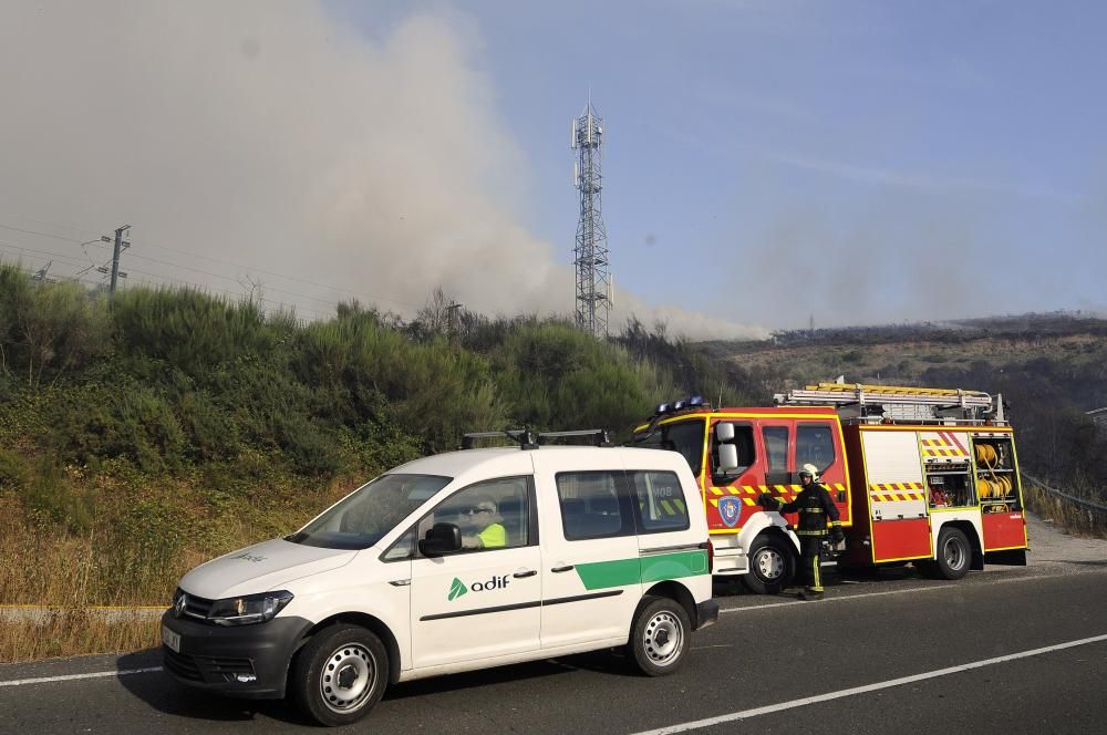 Incendio forestal en Lalín