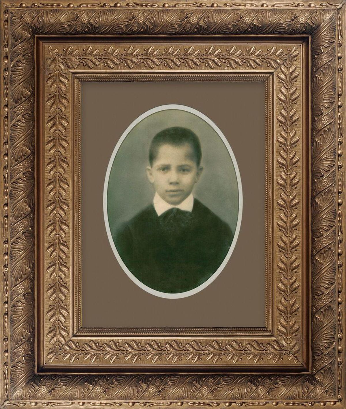 Carlos Gardel en un retrato de niño
