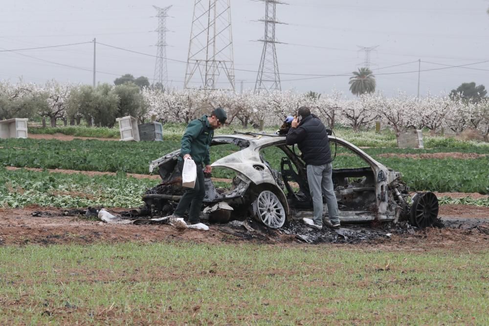 La banda del Porsche prende fuego al Porsche para no dejar huellas