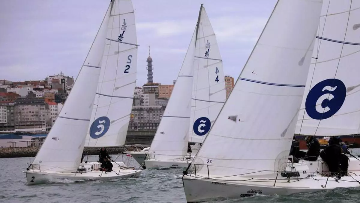El RCN Barcelona se hace con el Trofeo Isabel Zendal en A Coruña