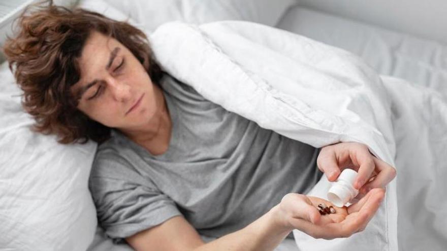 L’insomni s’estén: per què dormim pitjor i què hi ha darrere del boom de la melatonina