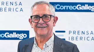 Evencio Ferrero deja el cargo de alcalde de Carballo tras 22 años