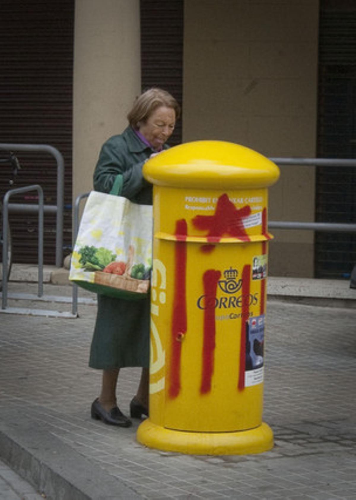 Por qué los buzones de correos son amarillos en España?
