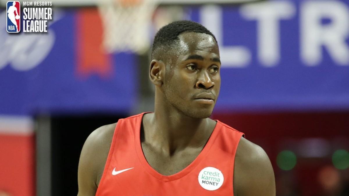 Garuba, con la camiseta de los Rockets.