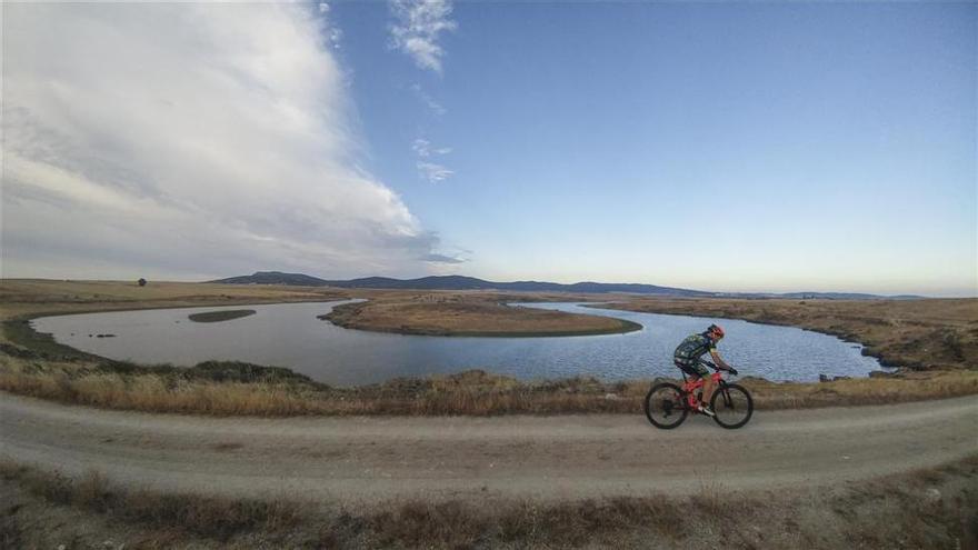 Extremadura es la región con más reservas de agua, pero con más pérdidas de suministros