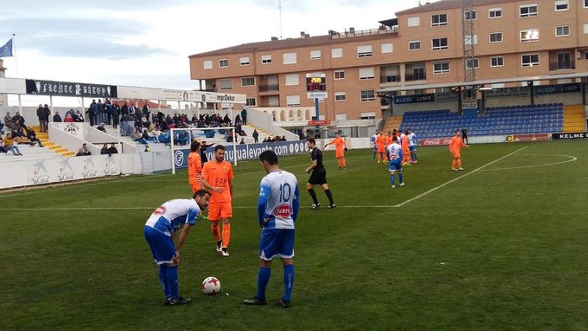 Un partido del Alcoyano en el Collao.