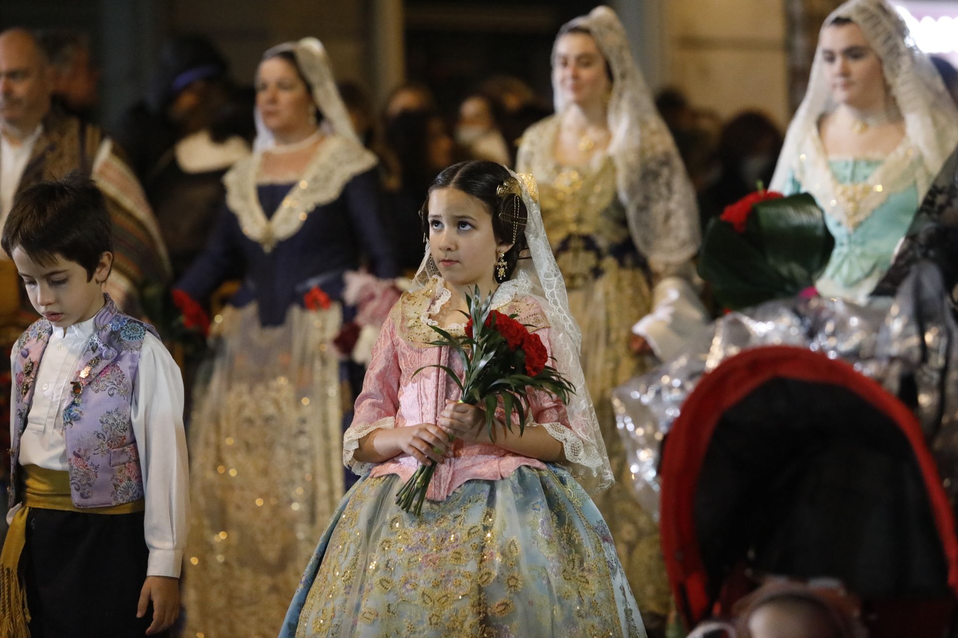 Búscate en el primer día de ofrenda por la calle Quart (entre las 20:00 a las 21:00 horas)