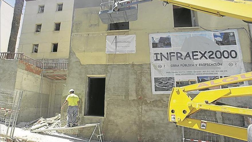 El colegio de veterinarios de Cáceres transformará la antigua comisaría en un edificio inteligente