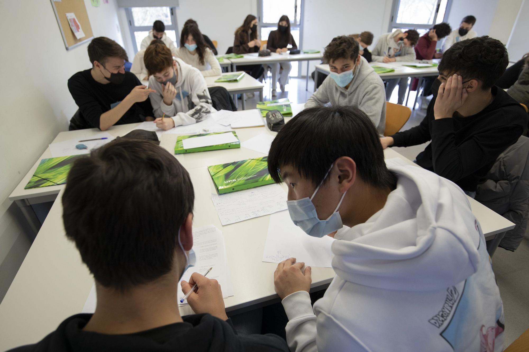 El Dissabte Transfronterer de les Matemàtiques reuneix 70 alumnes de Batxillerat a Figueres