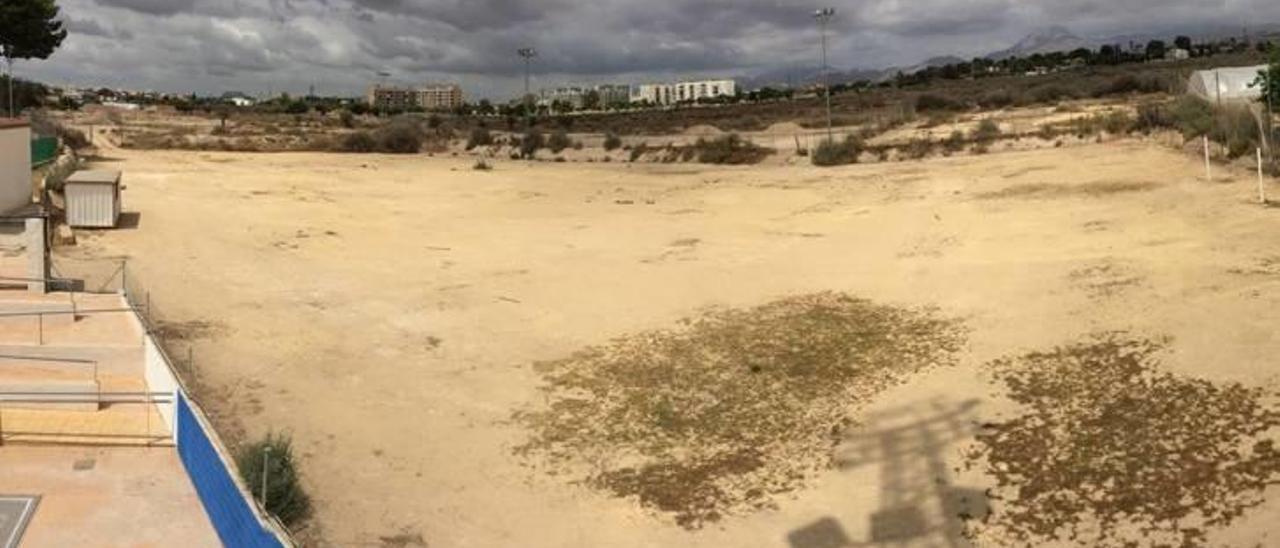 Sant Joan construirá un campo de fútbol en el suelo que iba a ceder a la UCAM