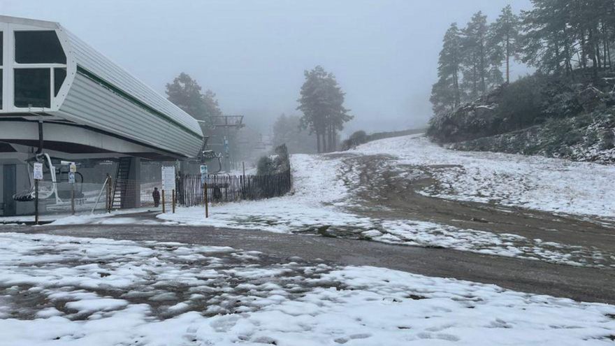 Primera nevada de la temporada a inicios de mes. | // F. CASANOVA
