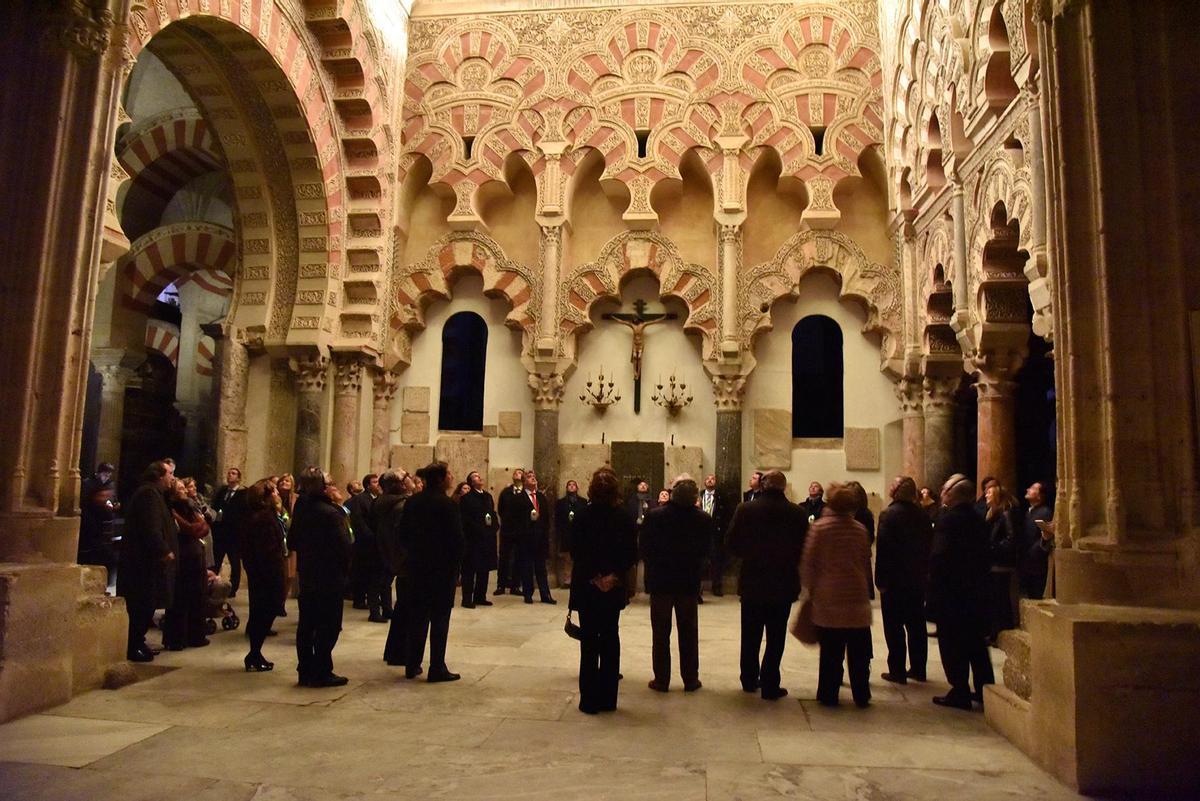 La Mezquita-Catedral acogerá los próximos dos fines de semana la visita nocturna 'El Alma de Córdoba'.