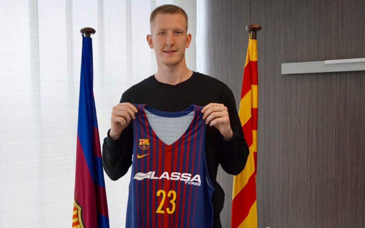 Rolands Smits ya es jugador del FC Barcelona