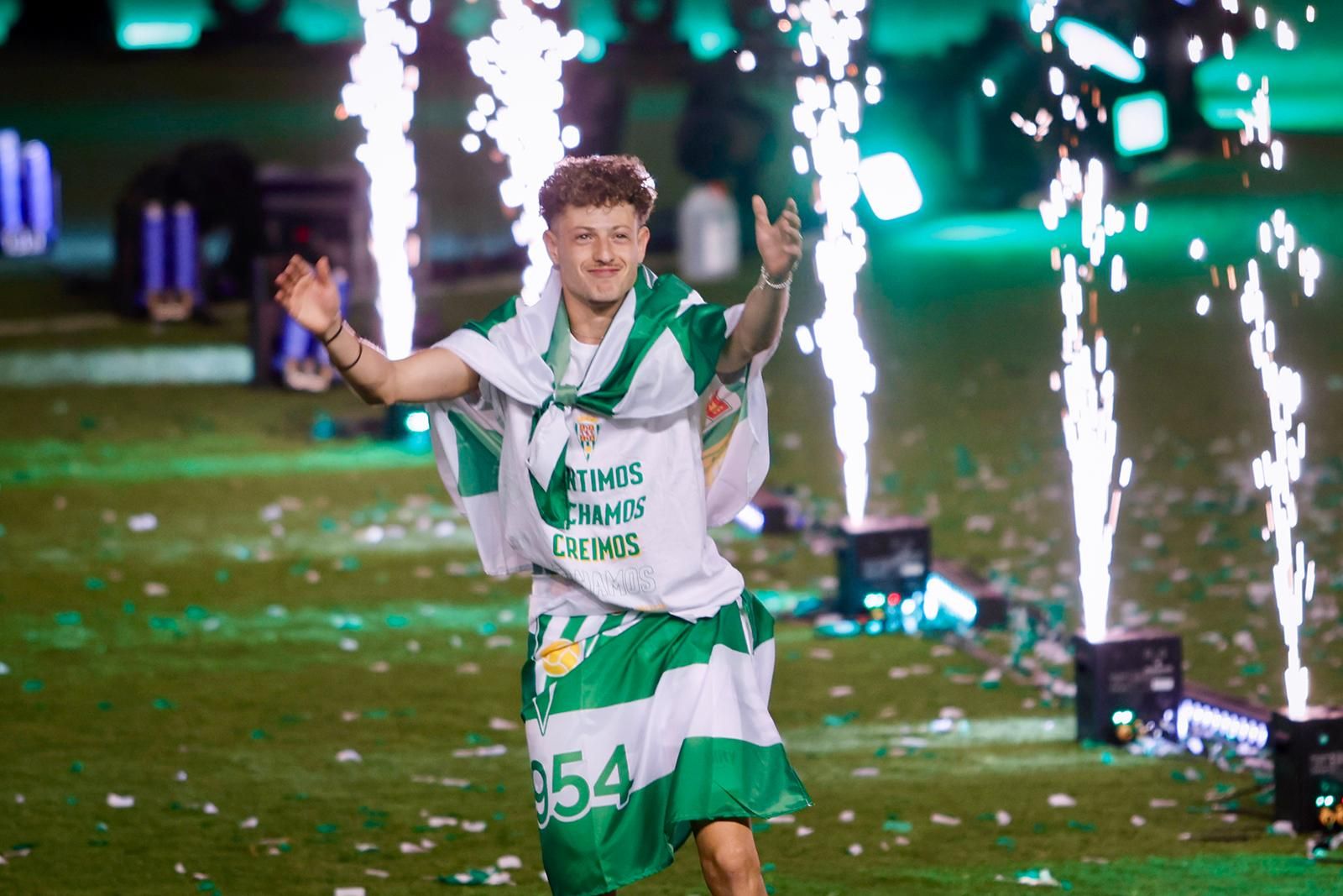 El Córdoba CF vuelve a Segunda / Las mejores imágenes de una noche para la historia