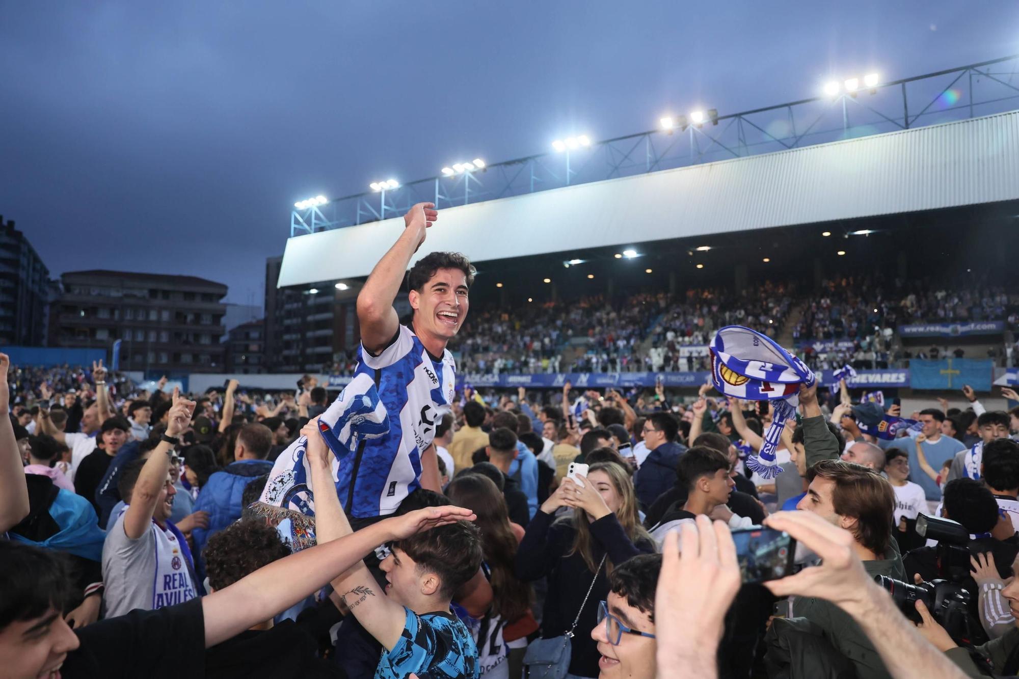 EN IMÁGENES: La final por el ascenso entre Avilés y Rayo Majadahonda vivida en el Suárez Puerta