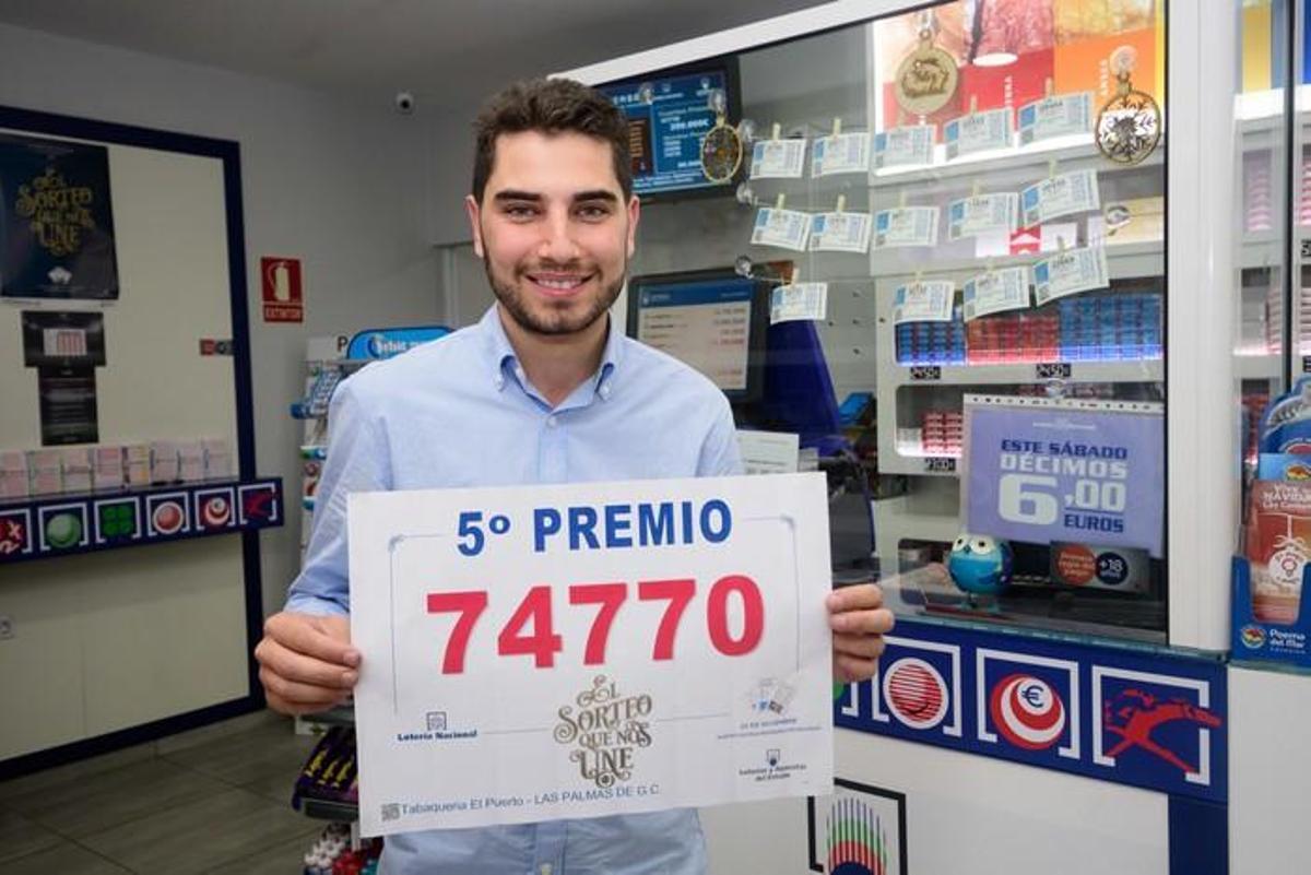 Lotería en Las Palmas de Gran Canaria  | 22/12/2019 | Fotógrafo: Tony Hernández