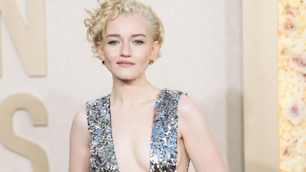 La actriz Julia Garner.