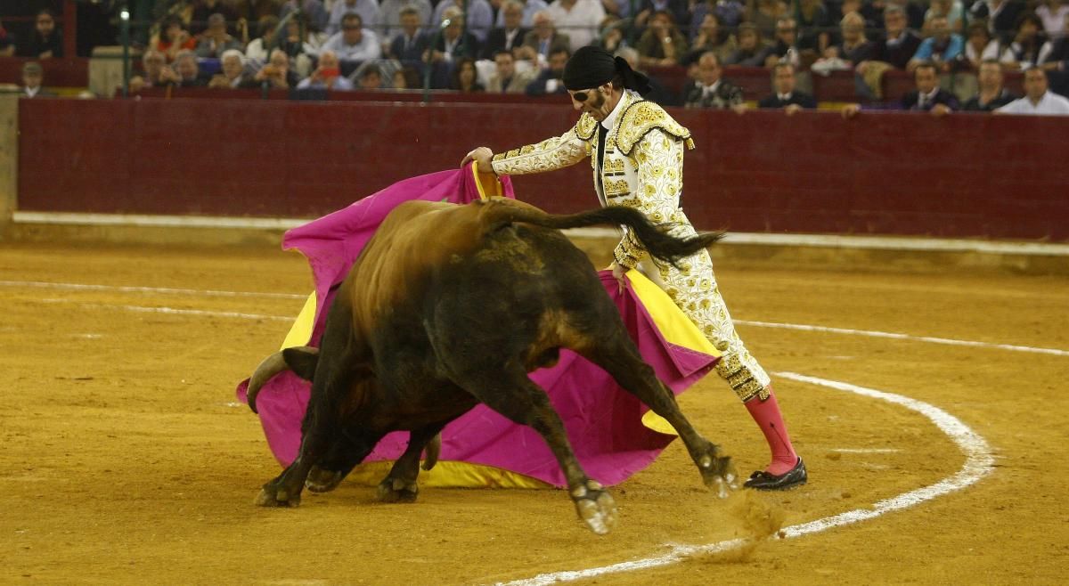 Juan José Padilla se retira en Zaragoza