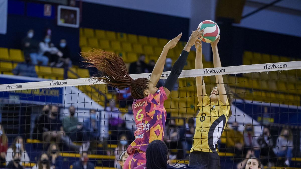 El CV CCO 7 Palmas levanta al cielo de Gran Canaria la Copa Princesa