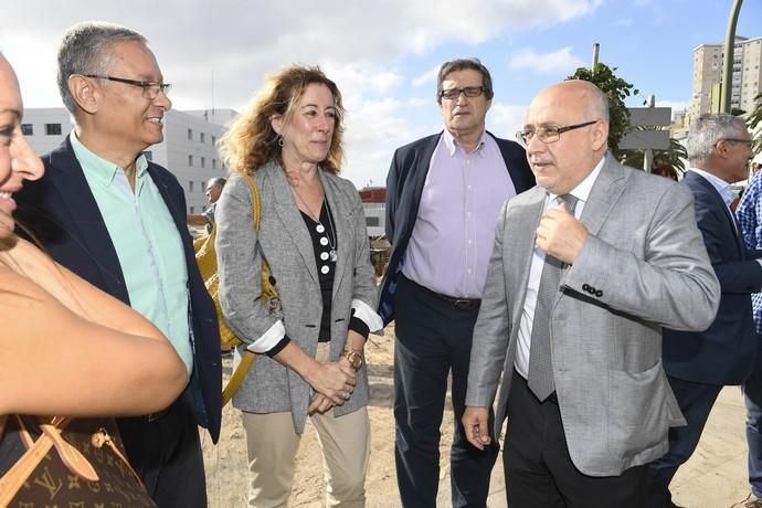 25-09-19 LAS PALMAS DE GRAN CANARIA. AVENIDA BLAS CABRERA FELIPE. LAS PALMAS DE GRAN CANARIA. METROGUAGUA. MetroGuagua en Blas Cabrera Felipe. El alcalde y concejales de la Corporación, realizan un recorrido por el tramo de MetroGuagua del Paseo Blas Cabrera Felipe. Fotos: Juan Castro.  | 25/09/2019 | Fotógrafo: Juan Carlos Castro