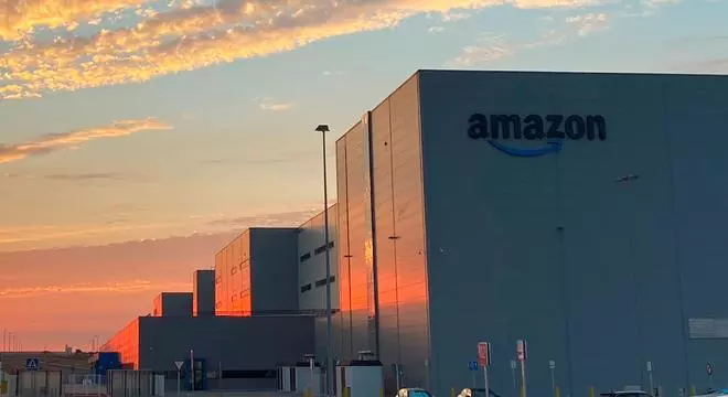 Fiesta de Ofertas Prime: así se prepara el Centro logístico Amazon Robotics en Illescas para que todos los descuentos lleguen a tu casa
