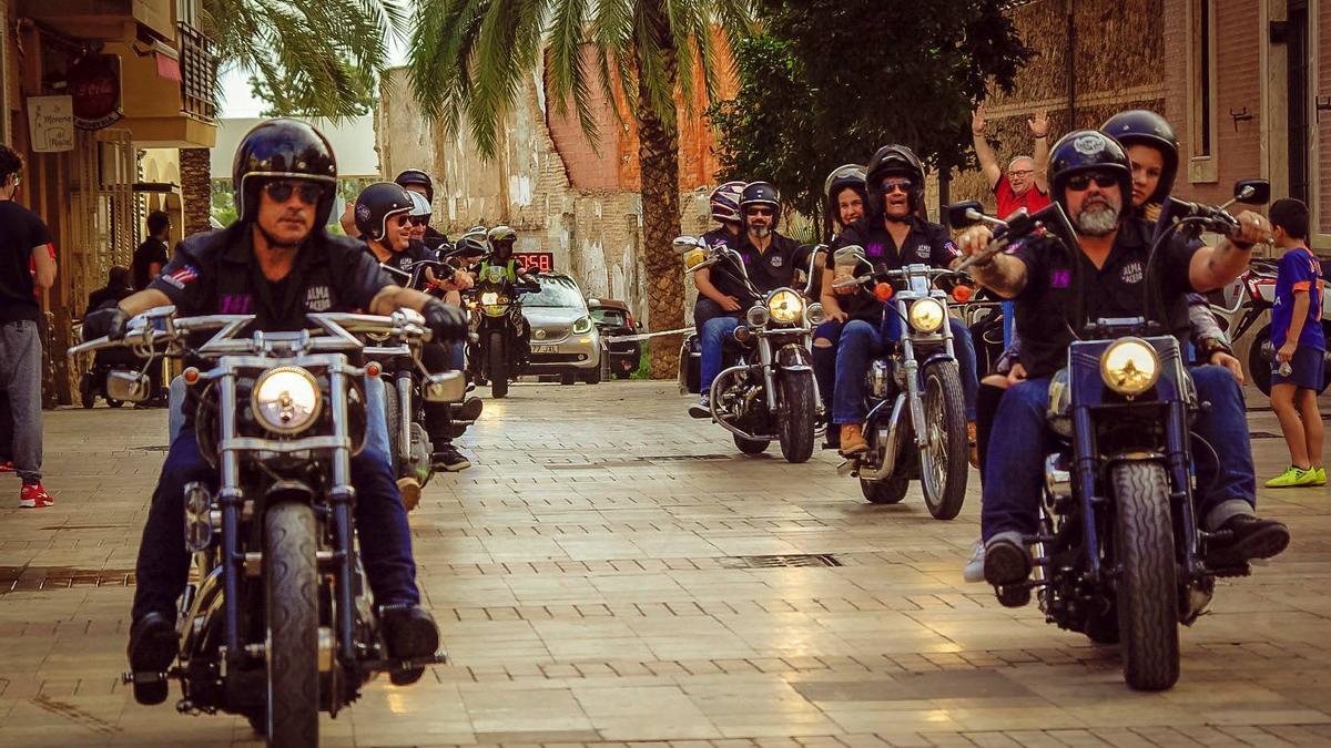 Apertura de la carrera y marcha Run Cáncer de Gandia, uno de los eventos donde suelen colaborar.