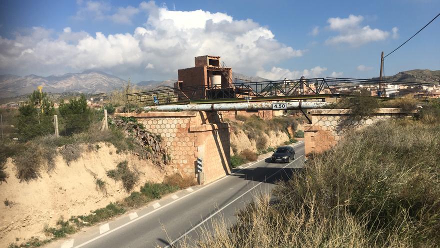 La Generalitat salvará los estribos del puente de la vía verde de Agost para ampliar la CV-820