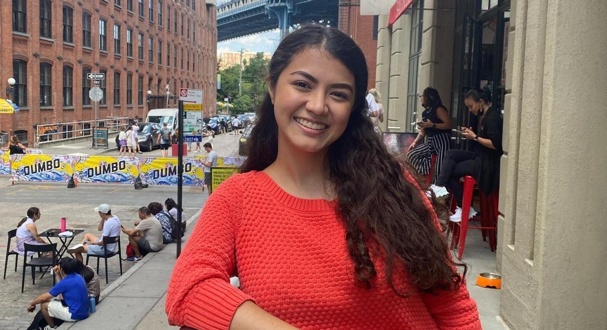 La joven mexicana que viajó hasta A Coruña por la firma del dueño de una mercería.