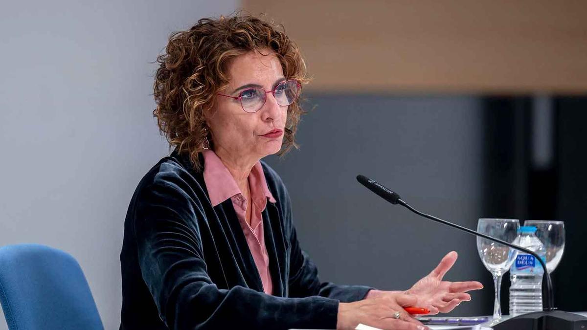 Hacienda vigila en la declaración de la Renta los pagos hechos con Bizum y transferencia: llega el modelo 170