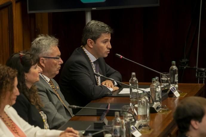 22.06.19. Las Palmas de Gran Canaria. El Cabildo de Gran Canaria celebra el pleno de constitución de la nueva corporación, con Antonio Morales como presidente, al haber sido el candidato más votado. Foto Quique Curbelo  | 22/06/2019 | Fotógrafo: Quique Curbelo