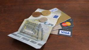 Debemos ser cautos con las tarjetas de crédito para no sobreendeudarnos