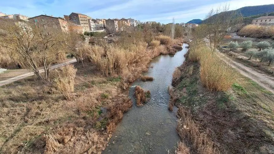 Detenen un lladre que s'havia amagat al riu després de ser enxampat en un intent de robatori a Callús