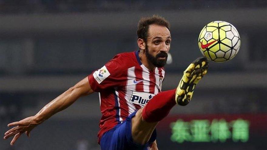 Juanfran se va del Atlético luego de ocho temporadas en el club