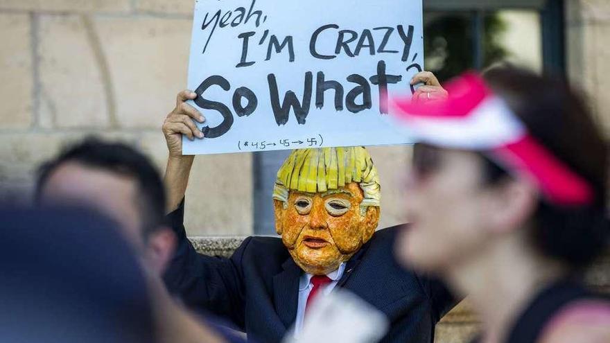 Manifestación en Miami contra las políticas migratorias de Trump. // Efe