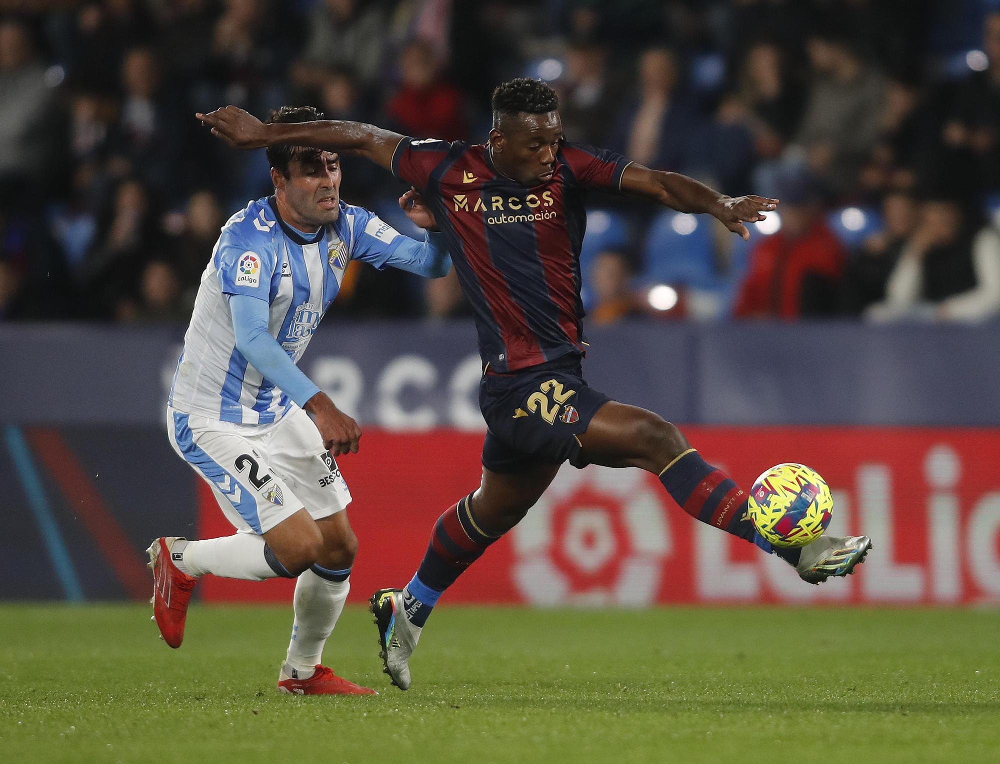 El Levante UD gana por la mínima al Málaga en el Ciutat