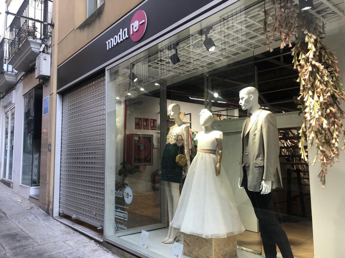 Fotogalería: Un paseo por la calle Pintores de Cáceres